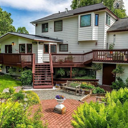 Camai Bed And Breakfast Анкъридж Екстериор снимка