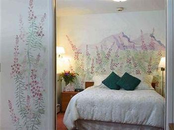 Camai Bed And Breakfast Анкъридж Екстериор снимка